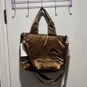 New CARAA alto puff bag